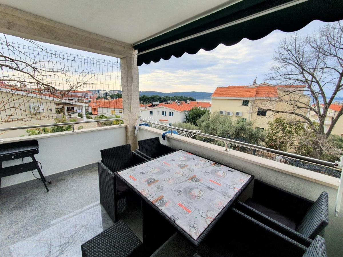 Villa Mira Trogir Exterior photo