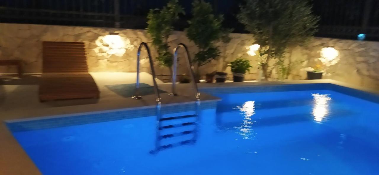 Villa Mira Trogir Exterior photo