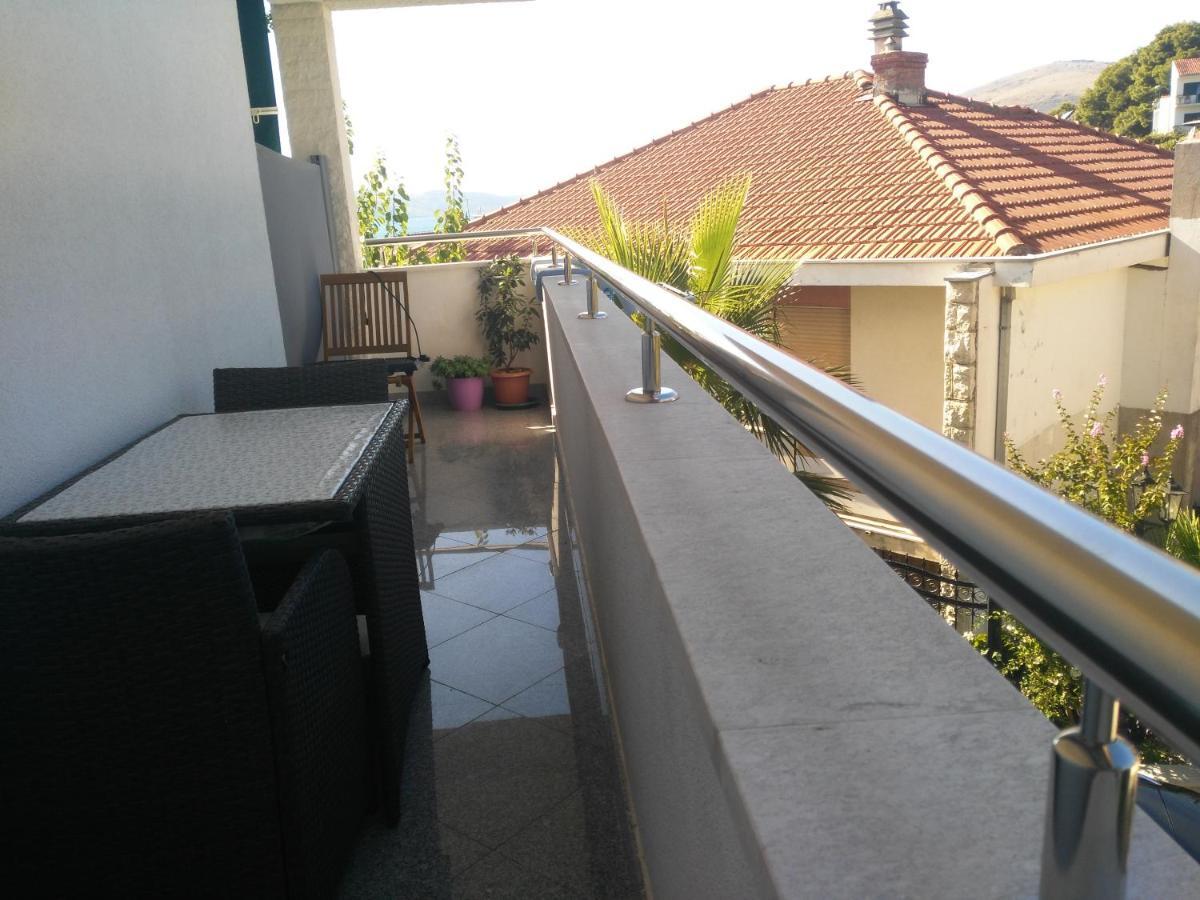 Villa Mira Trogir Exterior photo